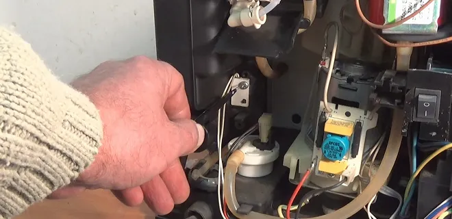 Замена датчика протока воды в Philips EP 2220
